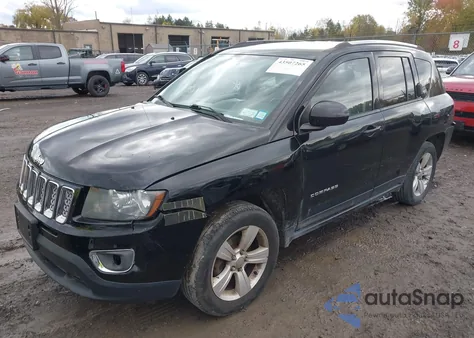 2015 Jeep Compass Sport/North z USA, uszkodzony, nr VIN 1C4NJDAB1FD381014